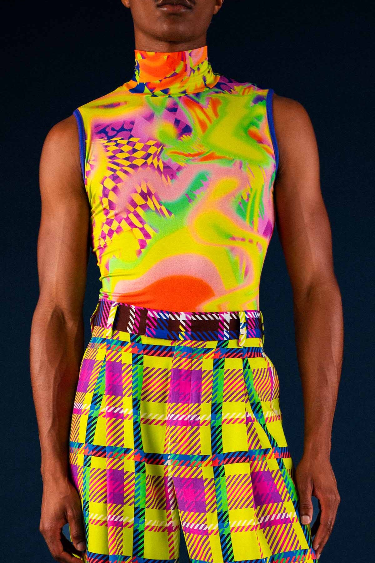 AcidDreamSlvlessTneck.jpg