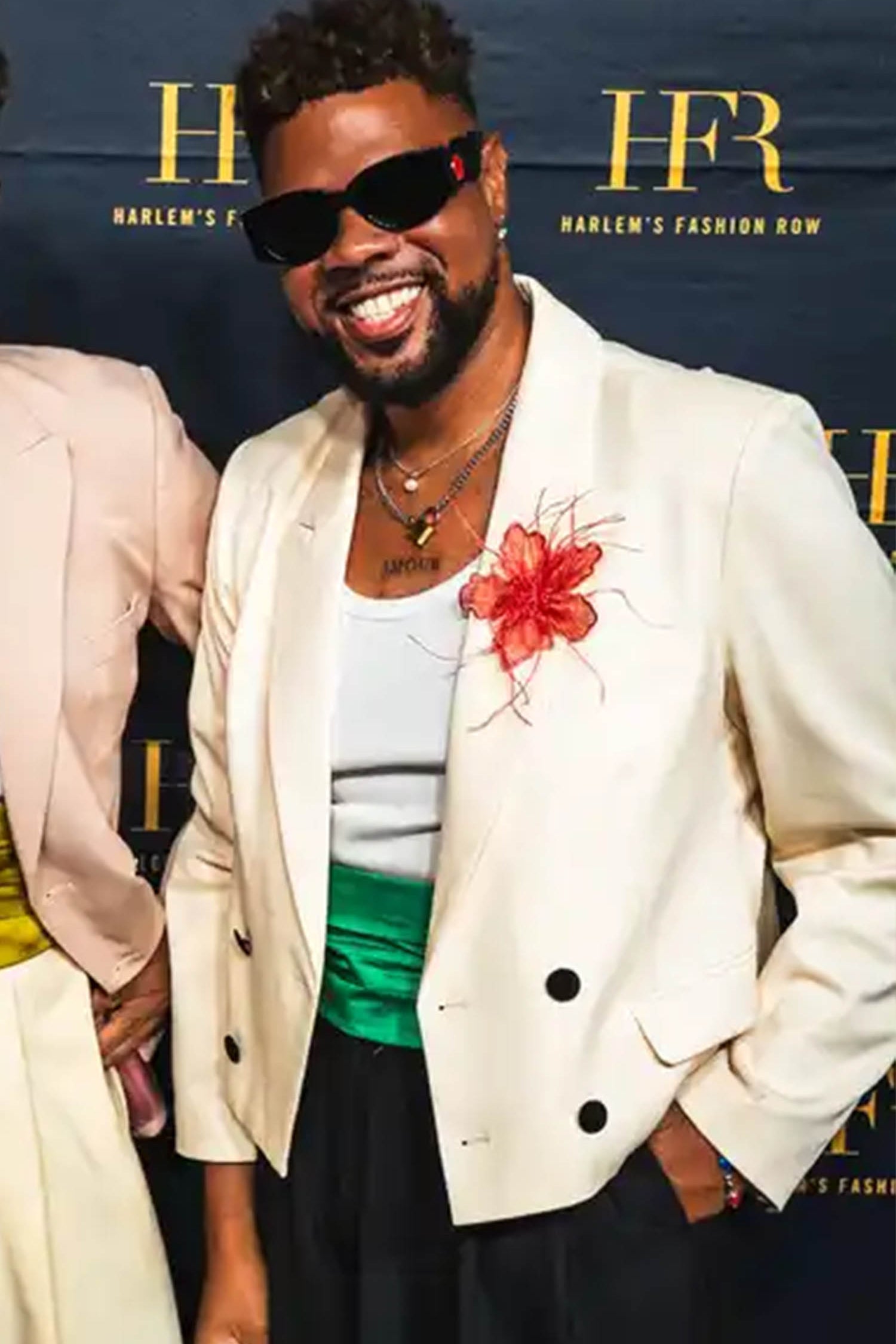 Bruce_in_the_Floral_Pin.jpg