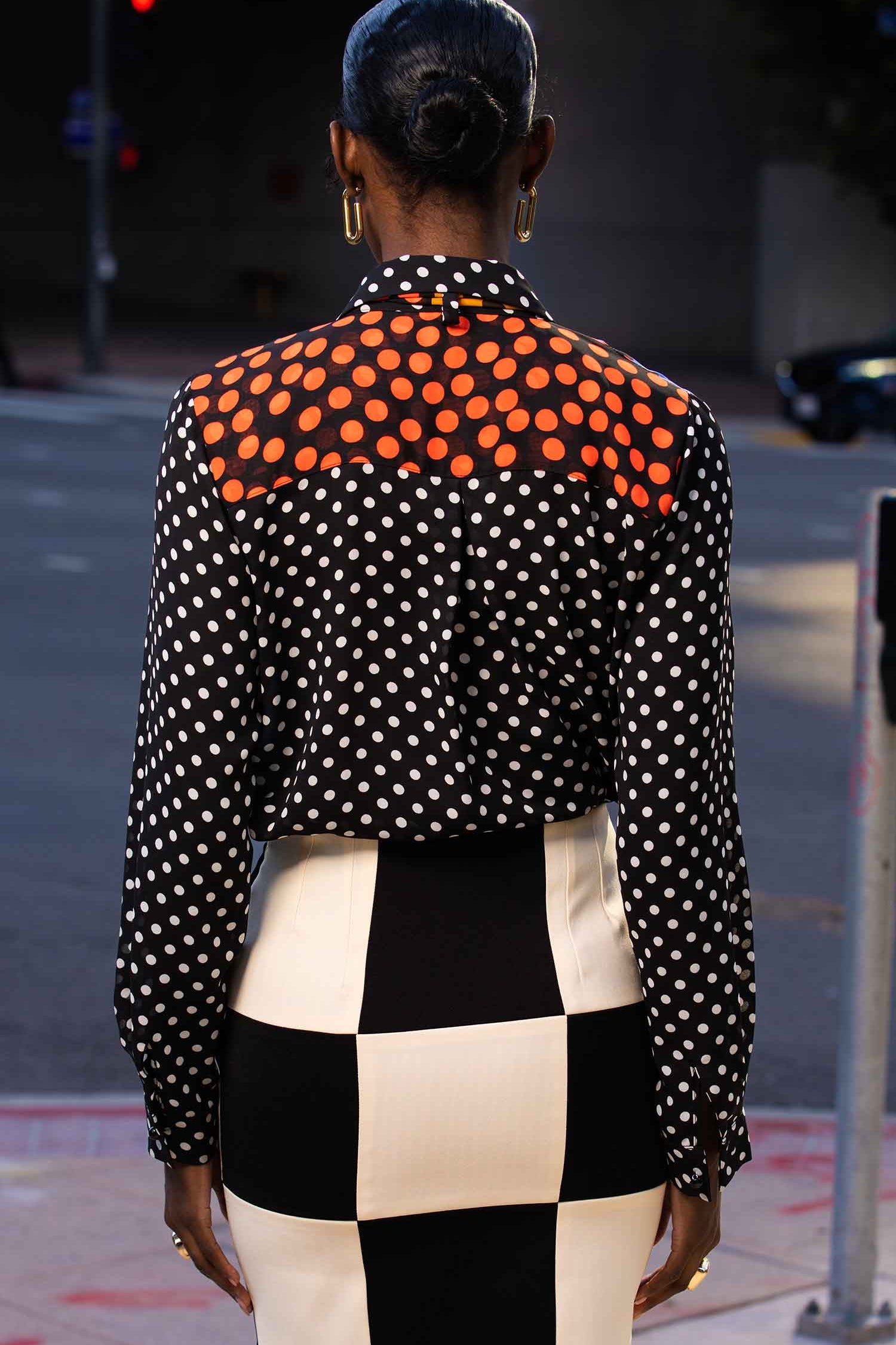 Dot_Shirt_tucked_Back.jpg